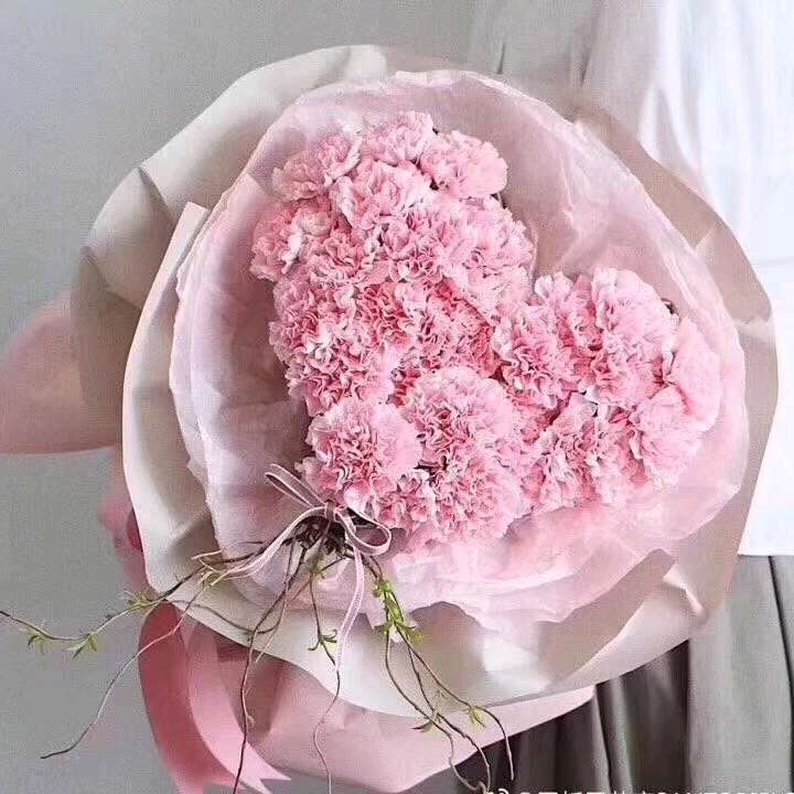 风铃草花艺工作室