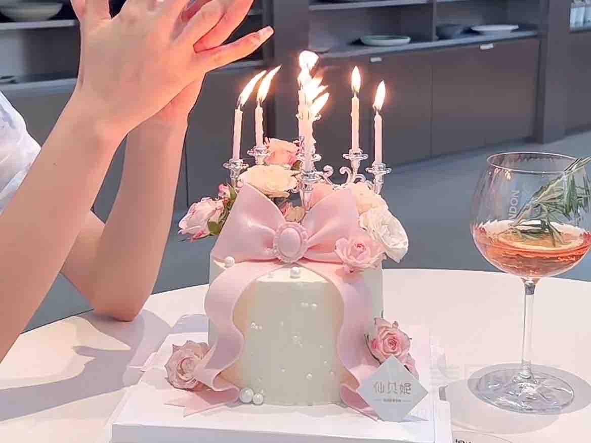 泉州丰泽区糖小妞网红生日蛋糕