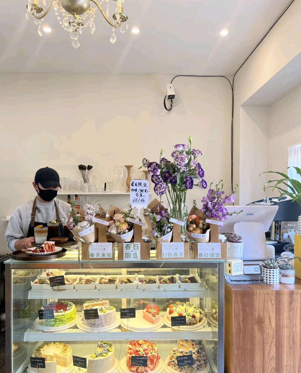怀集县幸福蛋糕鲜花店